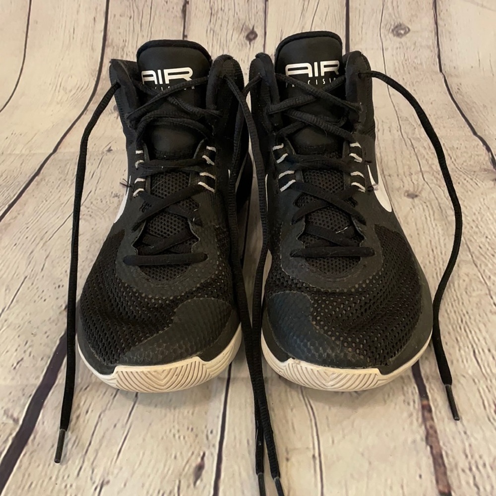 Women’s Nike High Top Nike Sneaker Size 6.5